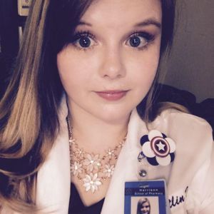 Meet your Posher, Caitlin